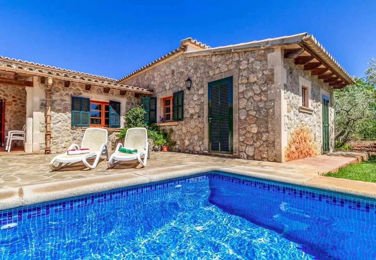 Beautiful Villa In The Countryside Near Pollensa By Renthousing